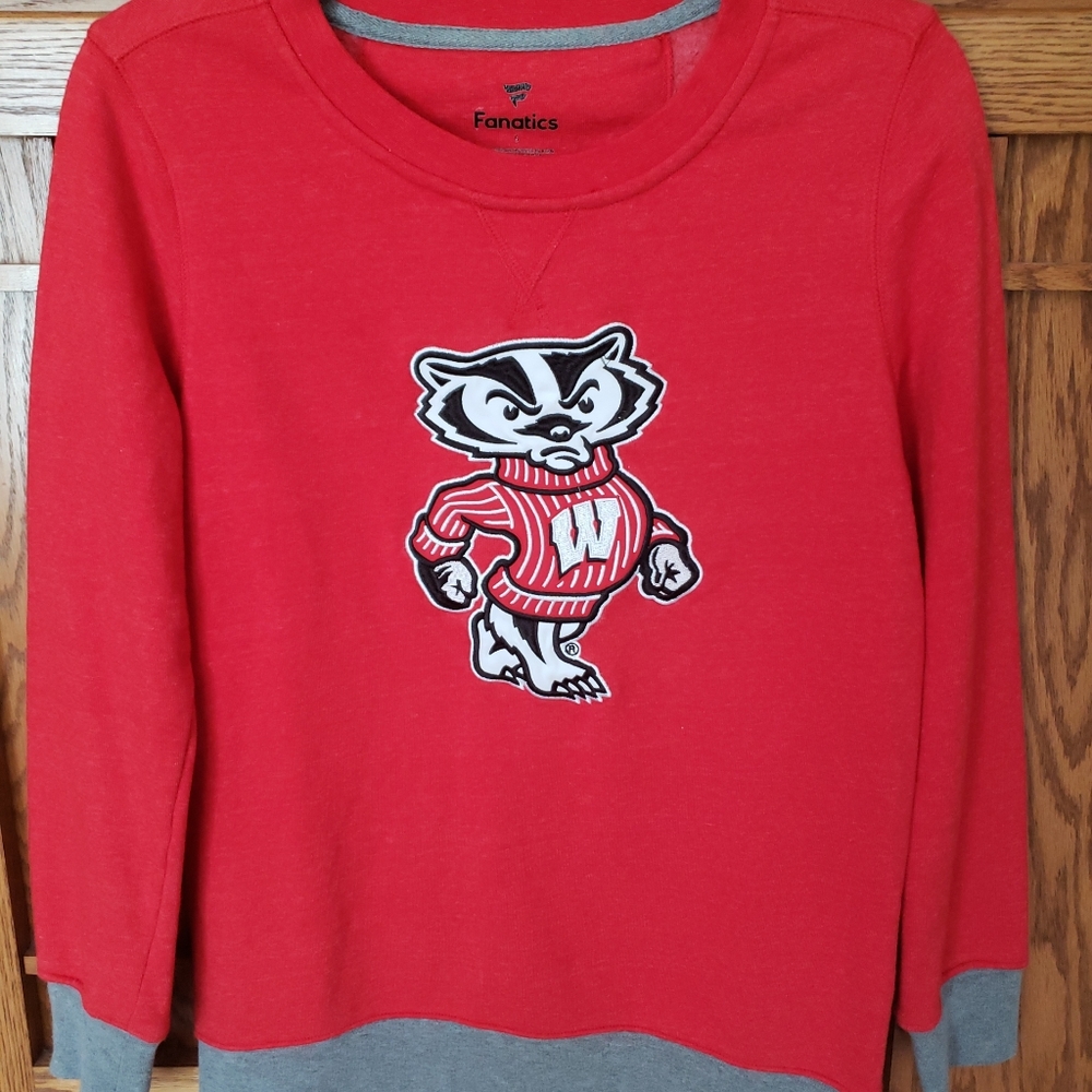 Women's Wisconsin Badgers Long Sleeve Red Fantantics Sweatshirt Sz. S
